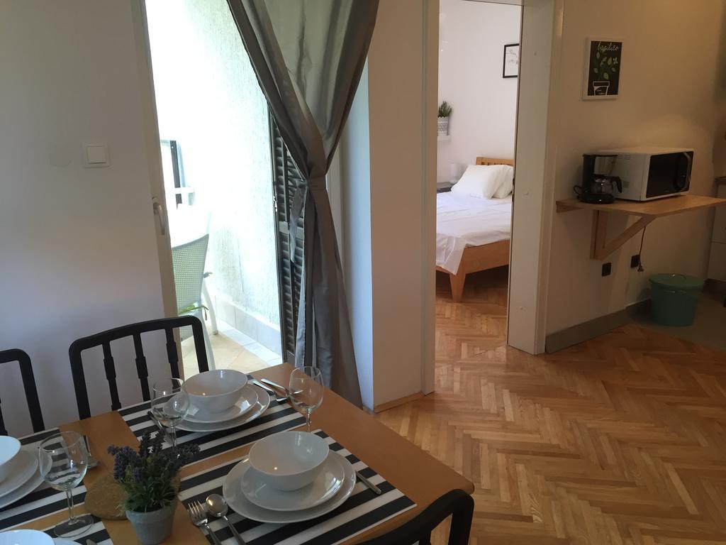 Apartments Papalinna By Moro Malinska Habitación foto